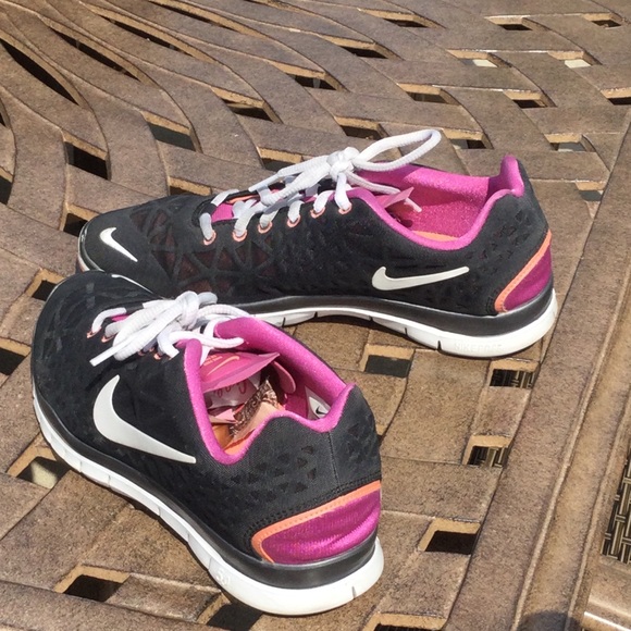 EUC Nike Free Tri Fit athletic running shoe CHOICE - Picture 4 of 16